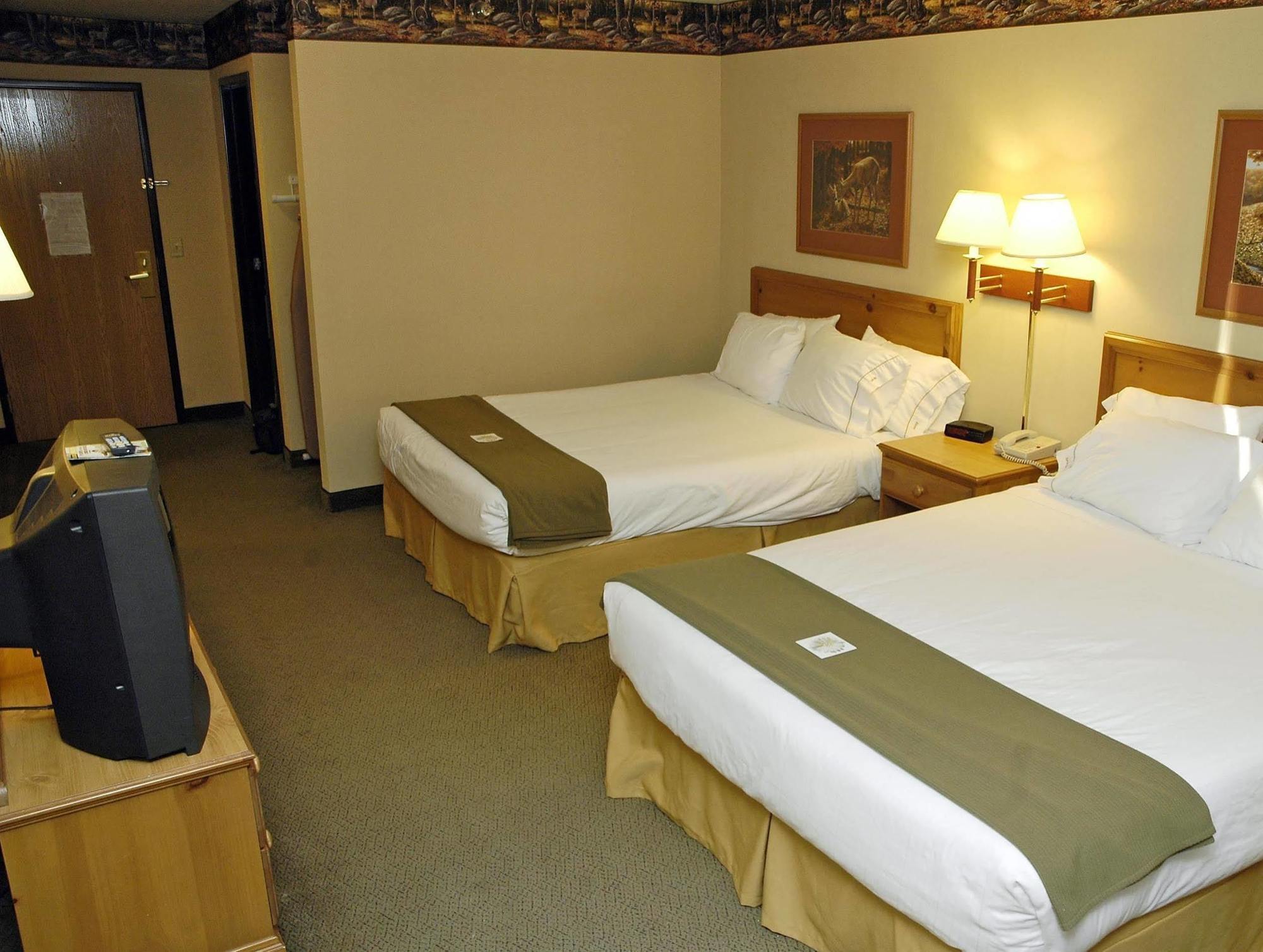 Pellston Lodge Екстер'єр фото