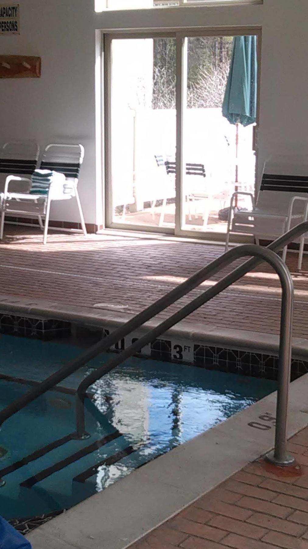 Pellston Lodge Екстер'єр фото