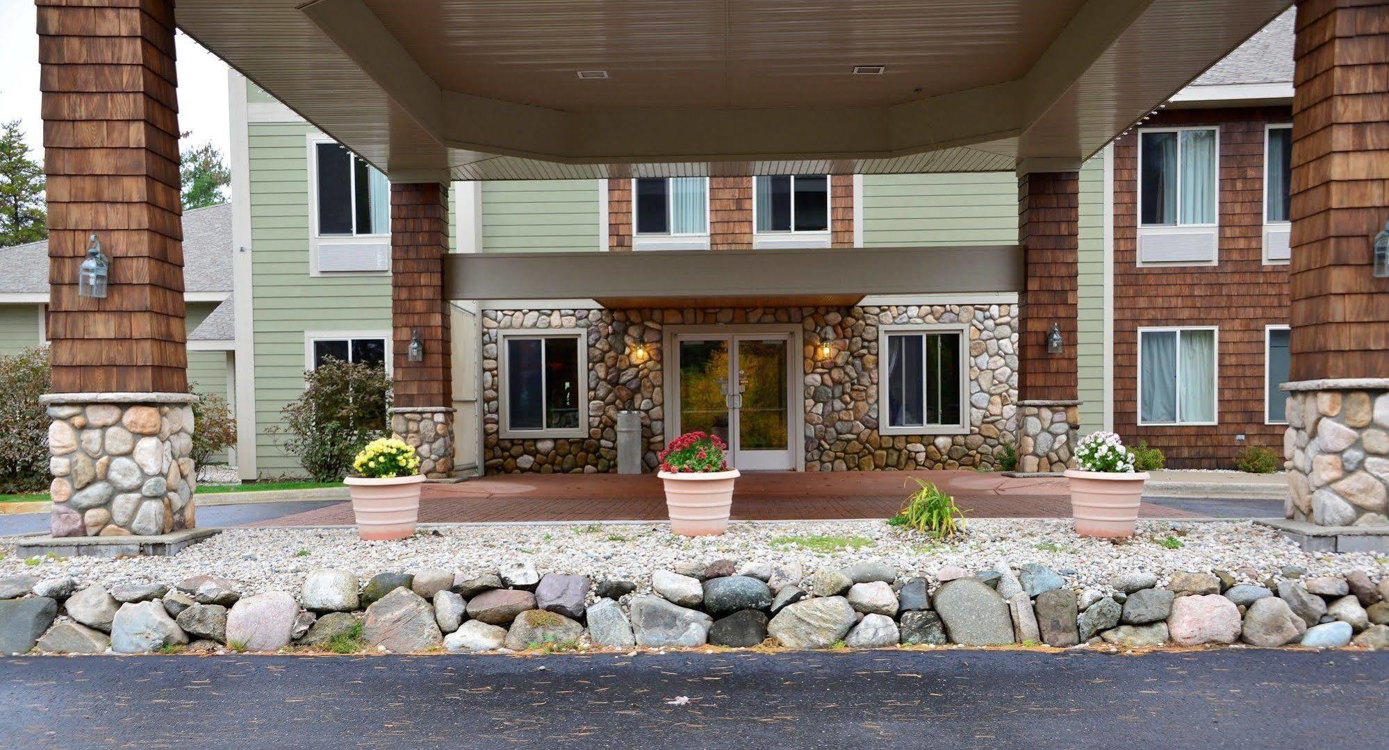 Pellston Lodge Екстер'єр фото